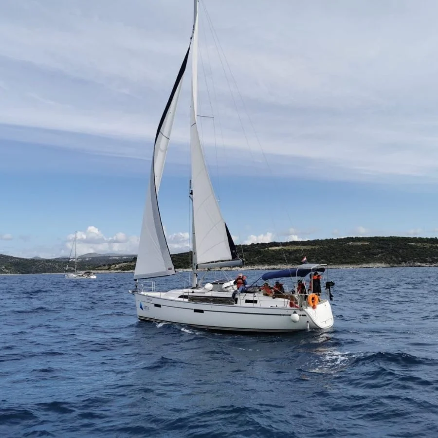 jak położyć maszt na jachcie